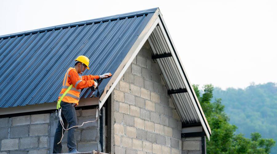 Professional gutter cleaning in Buffalo, MO